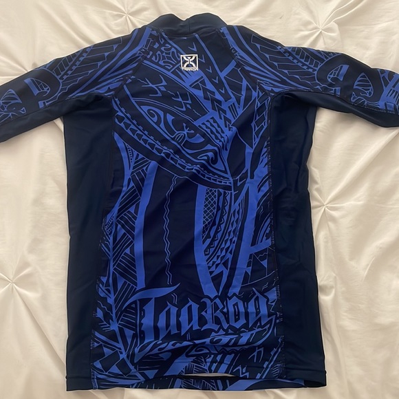 Taaroa Rashguard - Picture 2 of 2